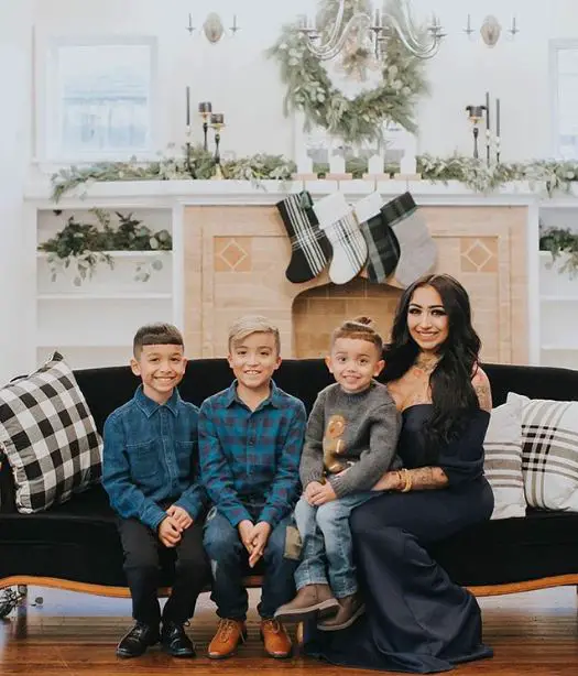 Nini Smalls, Content With Sons! But Who Is The Babydaddy?